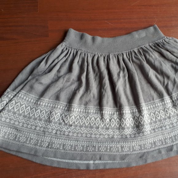 5 for 25 - Grey Knit Skater Skirt - Picture 2 of 3